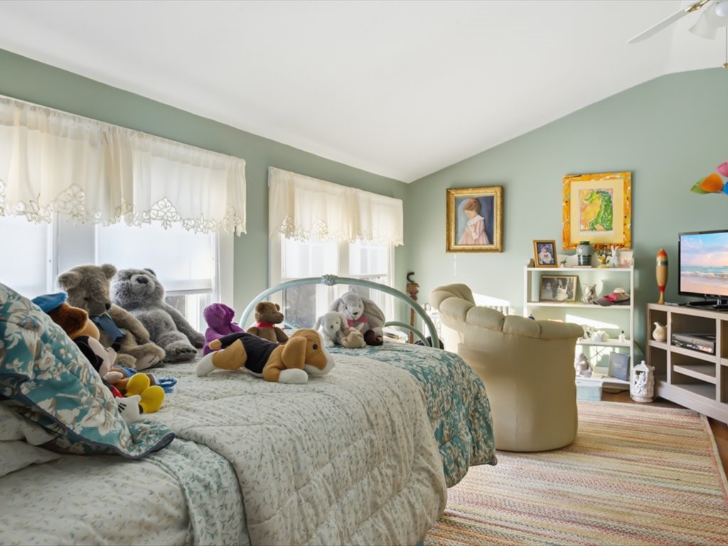 21 Linden Street Westerly, RI 02891 - Photo 25 of 36