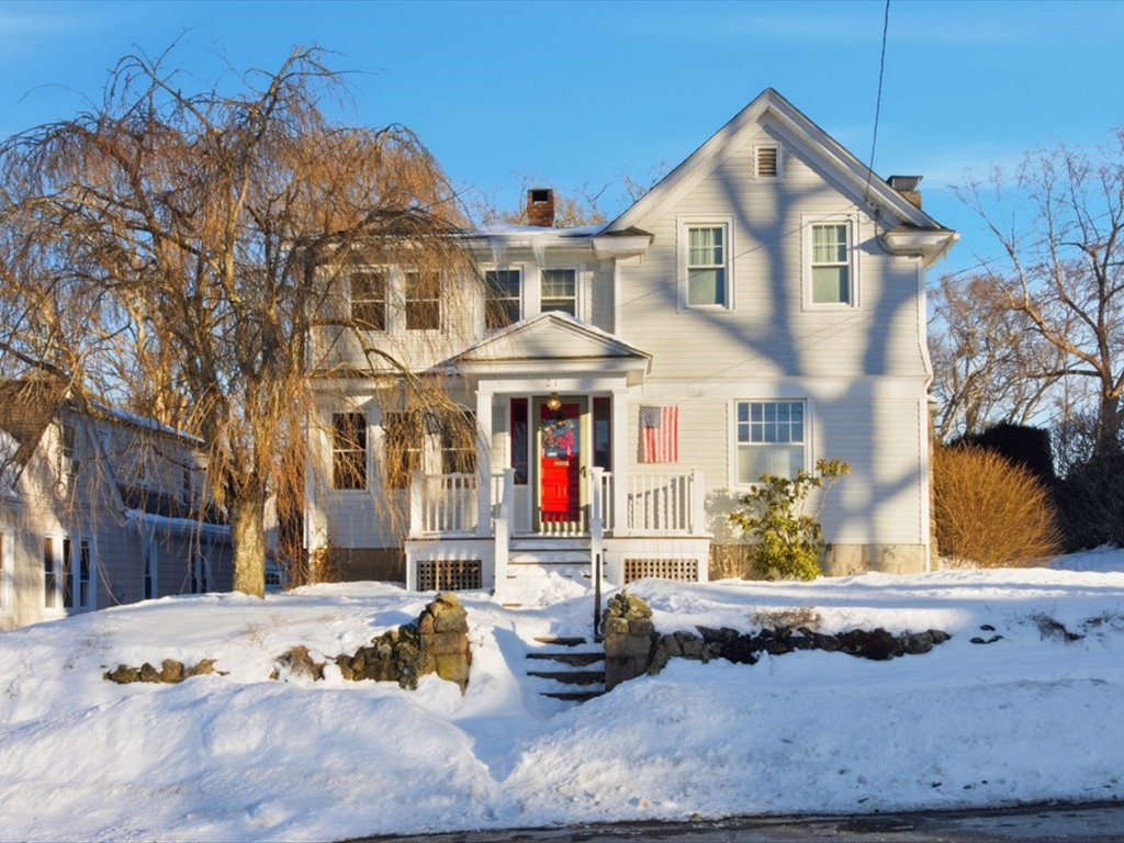 21 Linden Street Westerly, RI 02891 - Photo 3 of 36