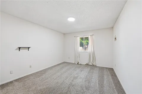 $230,000 | 10901 Gillette Street, Overland Park, KS 66210