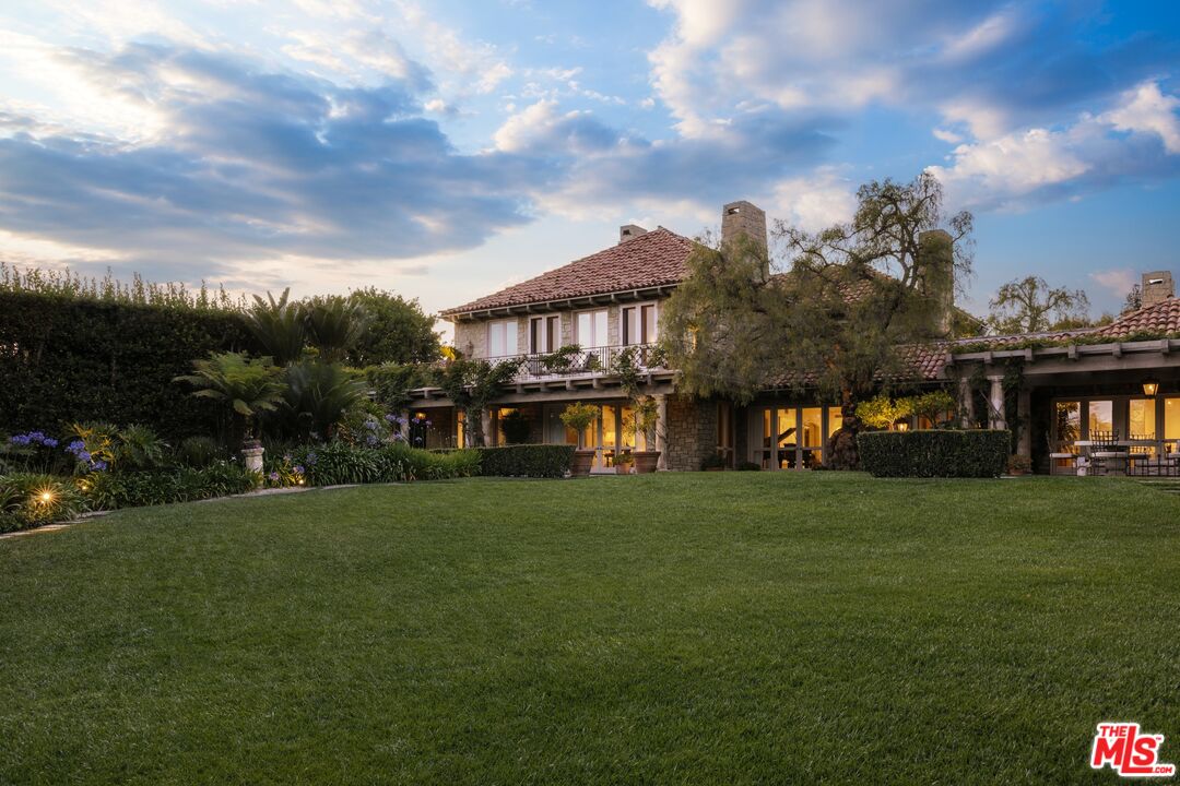 423 North Faring Road Los Angeles, CA 90077 - Photo 34 of 35