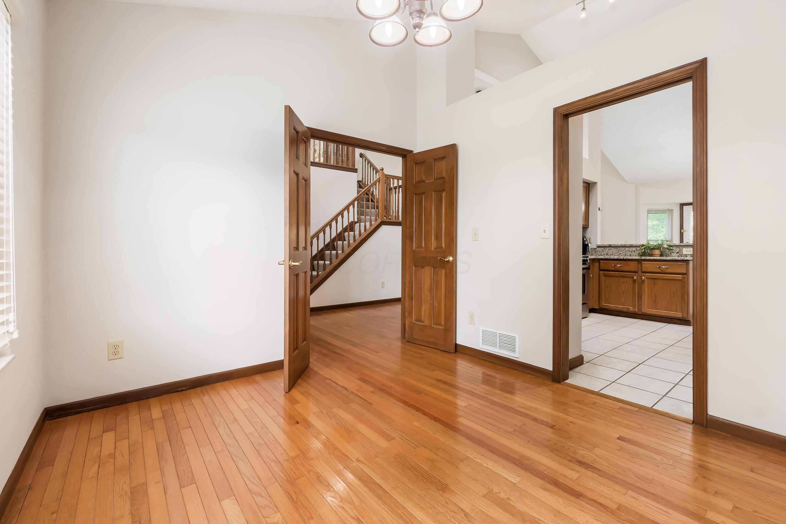 5839 Castleknock Road Dublin, OH 43016 - Photo 23 of 47 Formal dining room