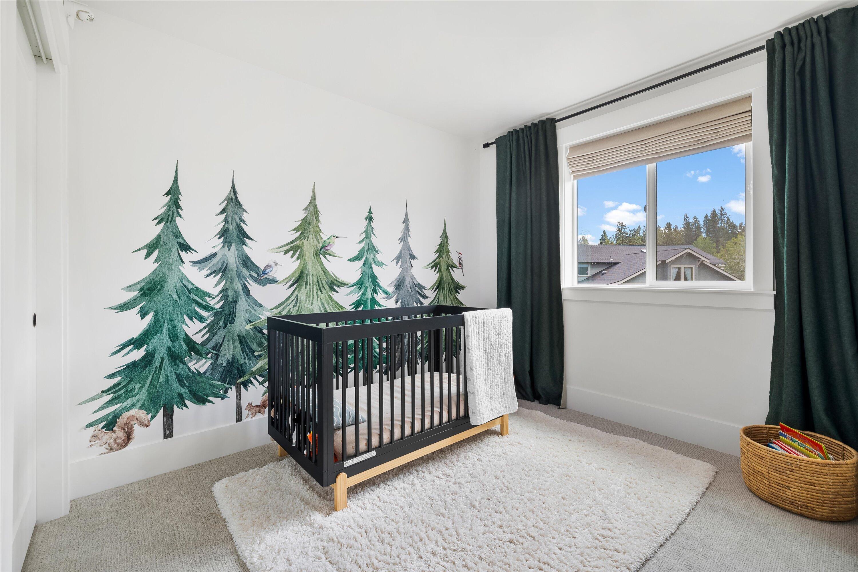 2312 Northwest Skyline Ranch Road Bend, OR 97703 - Photo 23 of 37 29-7798_240912_JILLROSELL