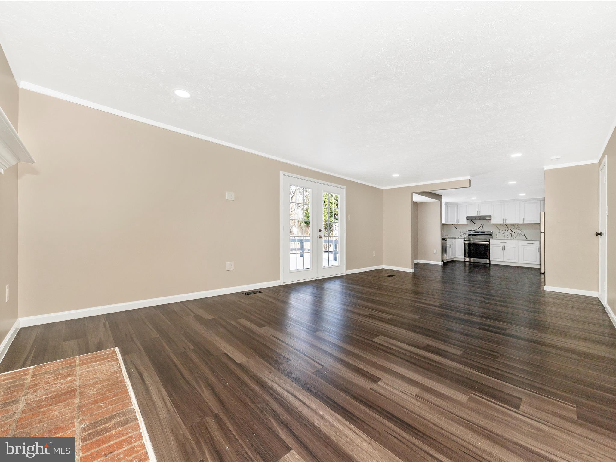1381 Fox Run Court Frederick, MD 21703 - Photo 19 of 56 Family Room