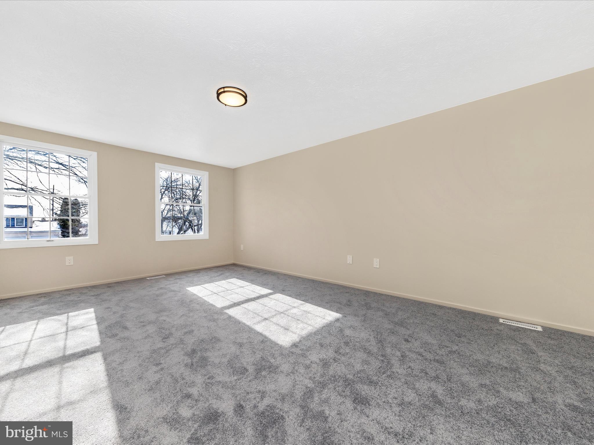 1381 Fox Run Court Frederick, MD 21703 - Photo 22 of 56 Primary Bedroom