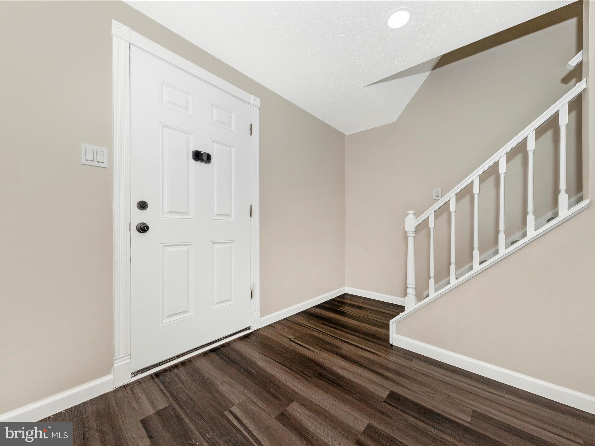 1381 Fox Run Court Frederick, MD 21703 - Photo 3 of 56 Foyer