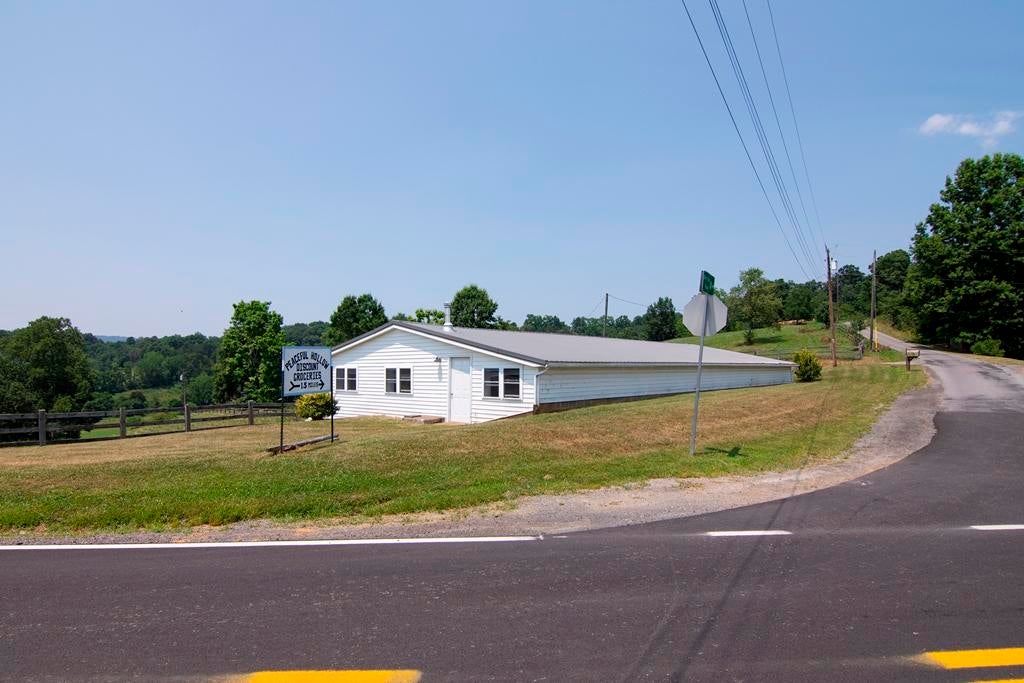 35 Co Route Forest Hill, WV 24935 - Photo 62 of 151 Gallery Image 62