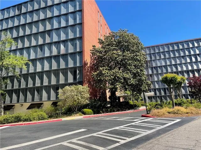 $239,000 | 3060 Pharr Ct N Northwest, Unit 609, Atlanta, GA 30305