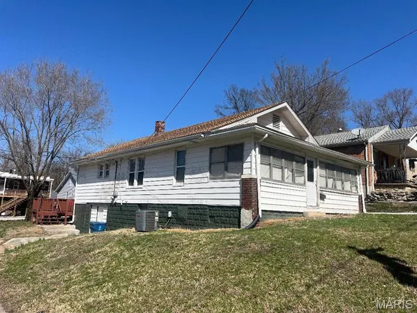 $125,000 | 1000 Marie Avenue, Alton, IL 62002