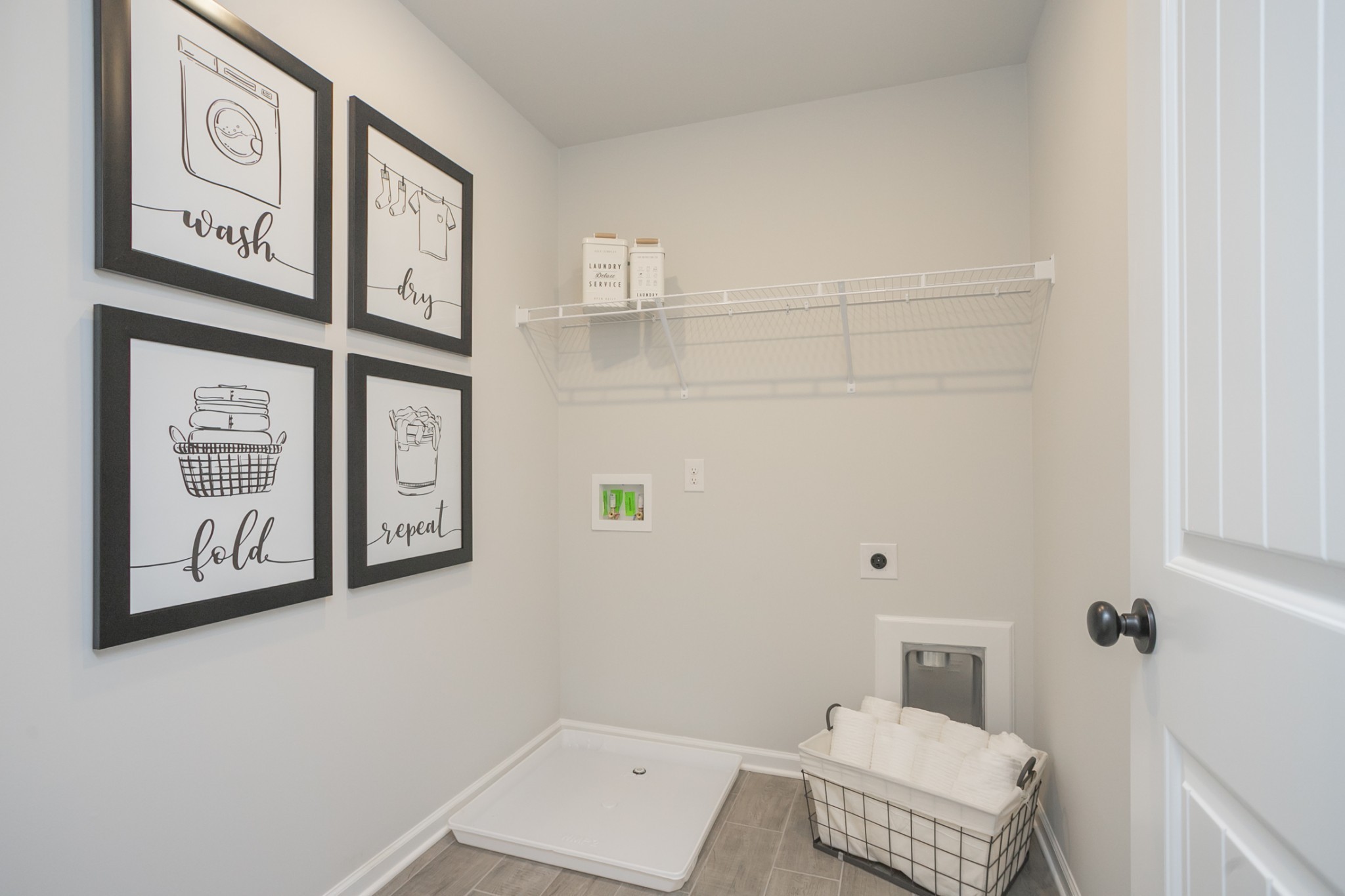 321 Ellis Lane Lebanon, TN 37087 - Photo 26 of 30 a bathroom with a toilet and a shower