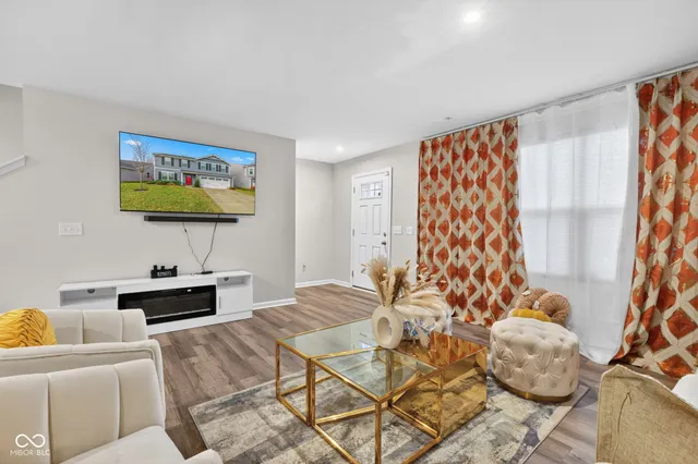 $335,000 | 252 North Fairfield Drive, Danville, IN 46122