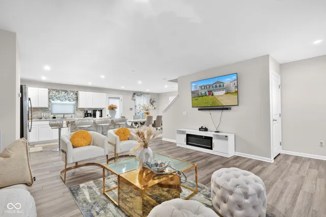 $335,000 | 252 North Fairfield Drive, Danville, IN 46122