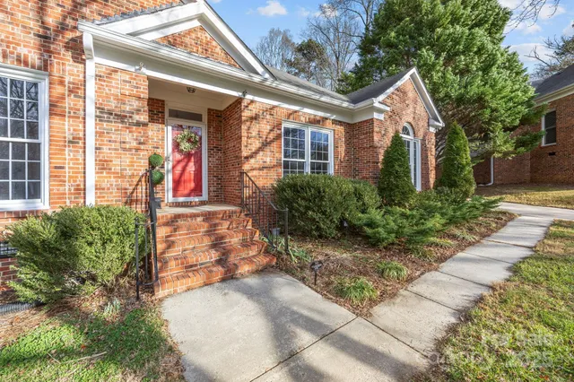 $450,000 | 10012 Lattice Court, Charlotte, NC 28269