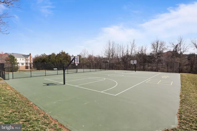 a view of a tennis court