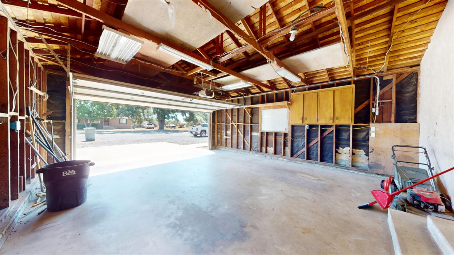 5215 Prairie Flower Road Ceres, CA 95307 - Photo 8 of 34