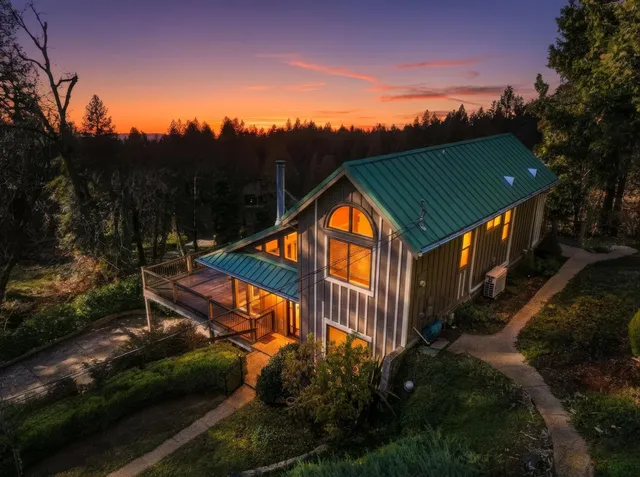 $825,000 | 234 Bridge Street, Nevada City, CA 95959