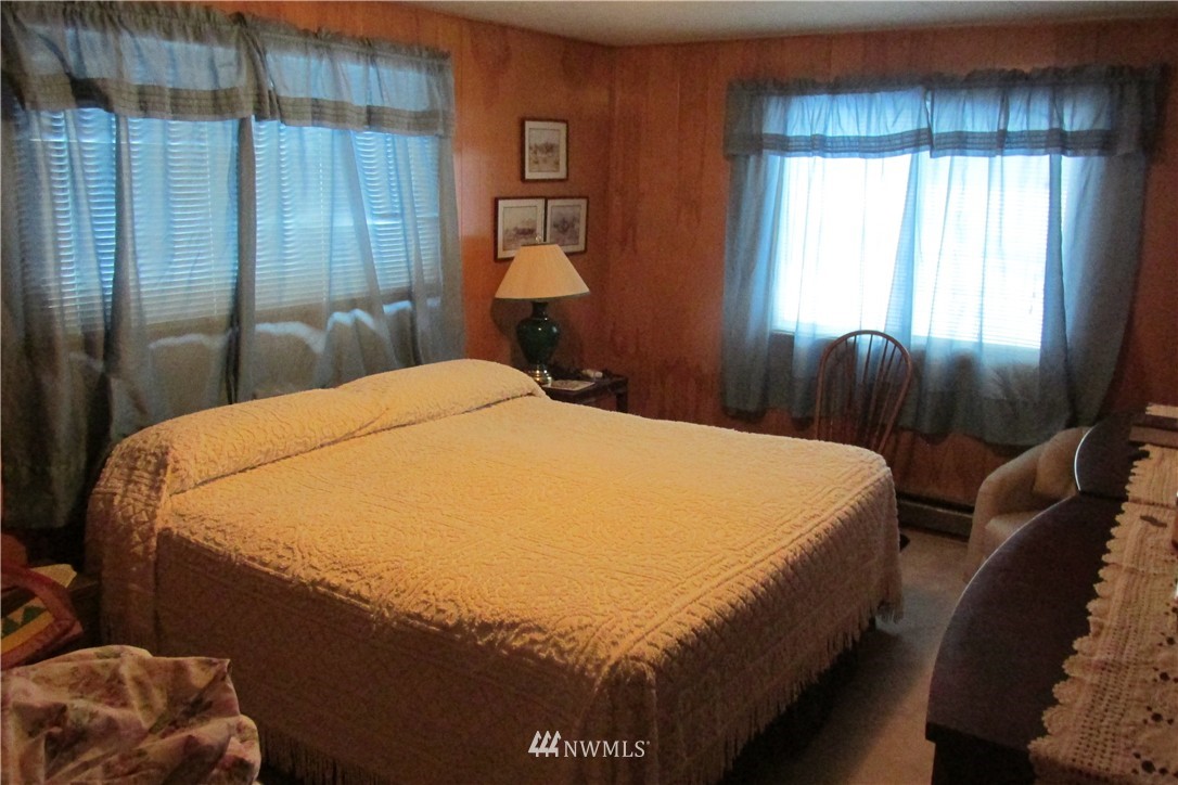 158 West Curlew Lake Road Republic, WA 99166 - Photo 4 of 20