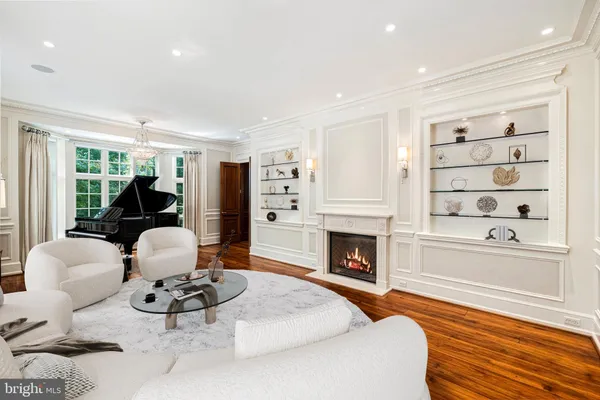 $3,999,999 | 726 John Barry Drive, Bryn Mawr, PA 19010