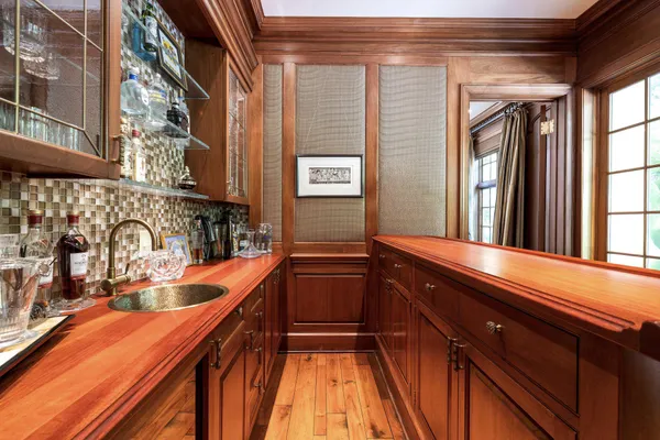 $3,999,999 | 726 John Barry Drive, Bryn Mawr, PA 19010