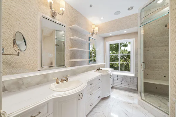 $3,999,999 | 726 John Barry Drive, Bryn Mawr, PA 19010