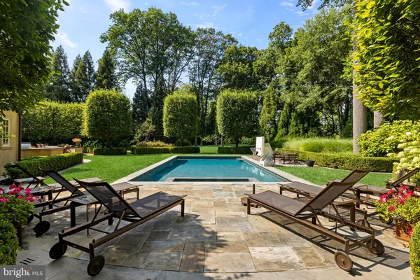 $3,999,999 | 726 John Barry Drive, Bryn Mawr, PA 19010