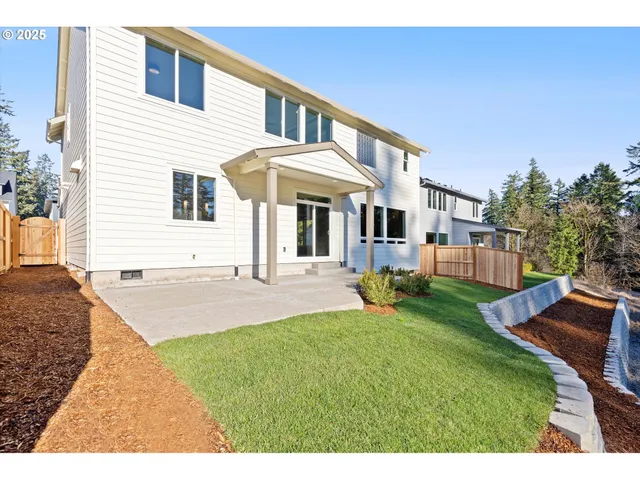 $749,937 | 14192 Southeast Iseli Lane, Clackamas, OR 97015