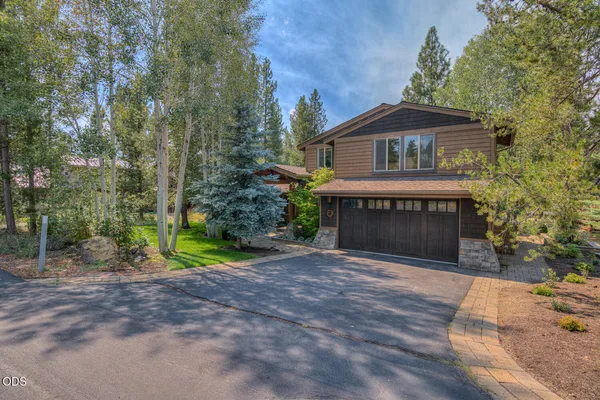 $1,100,000 | 58017 Tokatee Lane, Sunriver, OR 97707