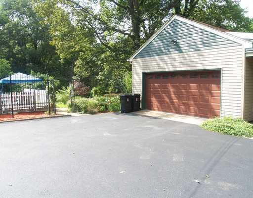 149 Stuber Road New Brighton, PA 15066 - Photo 12 of 13 Parking Lot/Garage.
