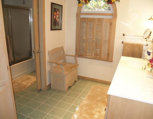 149 Stuber Road New Brighton, PA 15066 - Photo 5 of 13 Full Bath.