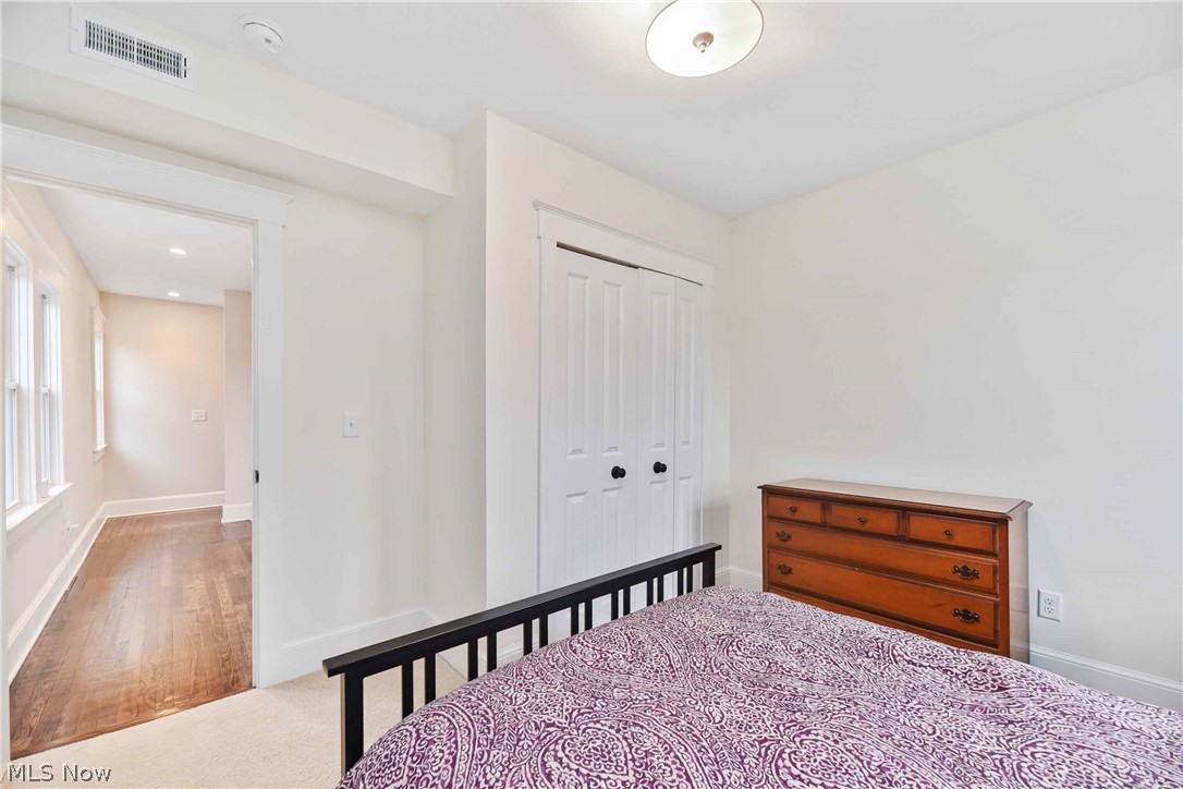 1283 Warren Road Lakewood, OH 44107 - Photo 21 of 35