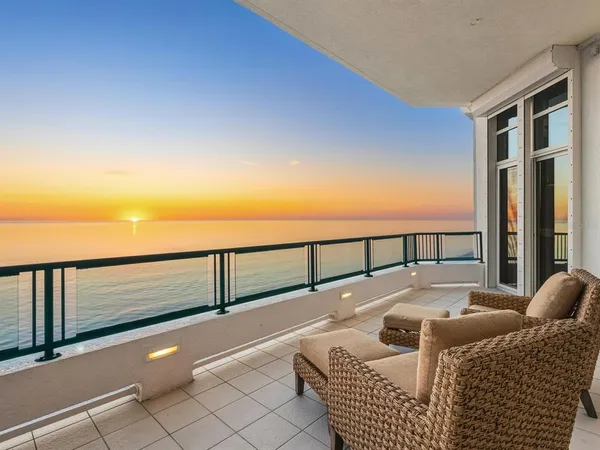 $5,250,000 | 655 Longboat Club Road, Unit 1PH, Longboat Key, FL 34228