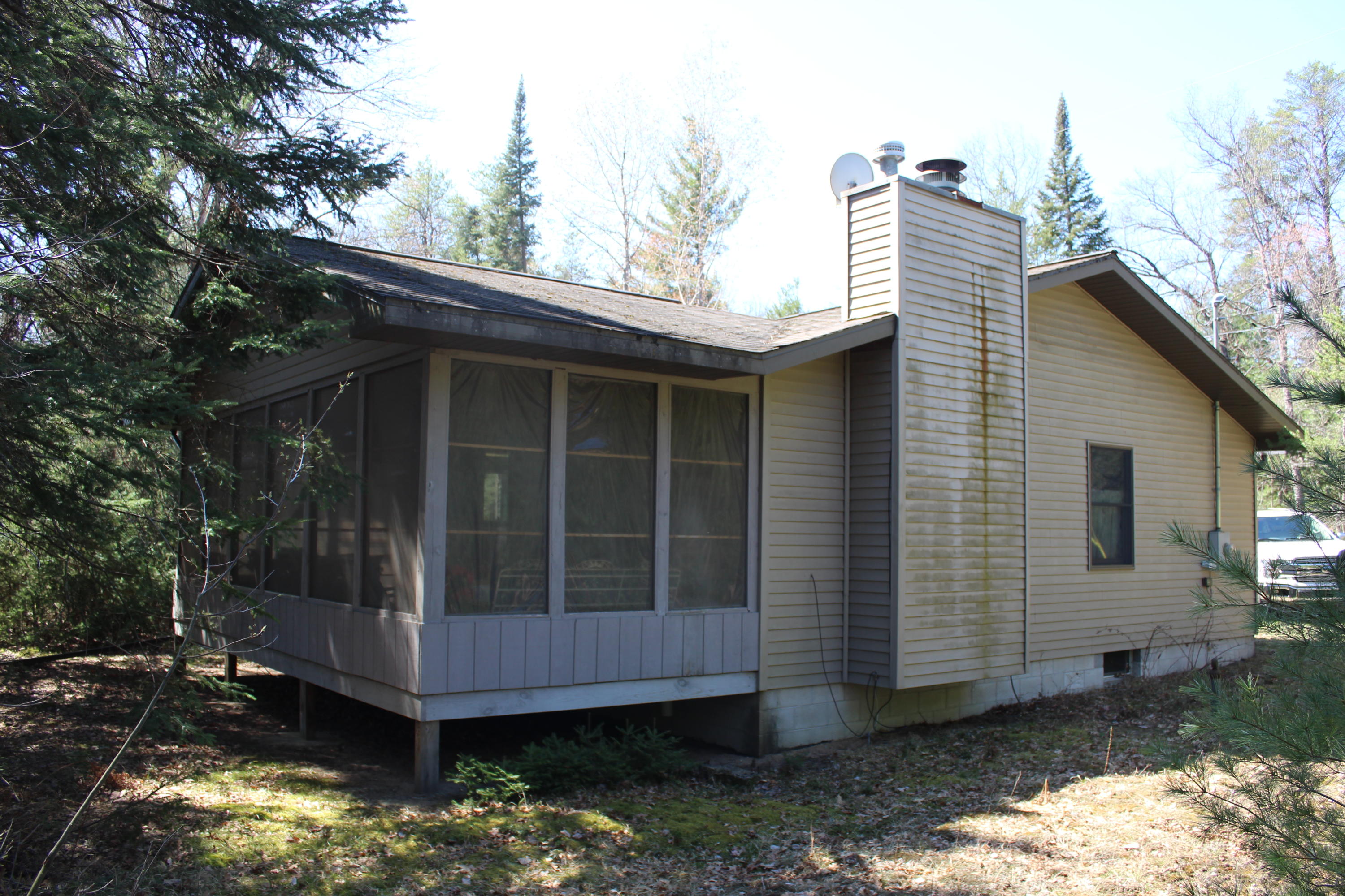 11391 Hardin Road Roscommon, MI 48653 - Photo 7 of 32 Gallery Image 7