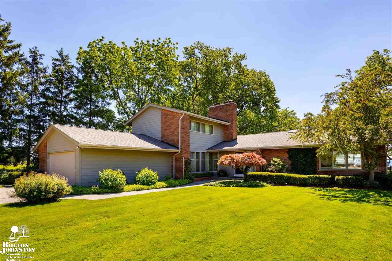 812 Bishop Road Grosse Pointe, MI 48230 - Photo 1 of 45
