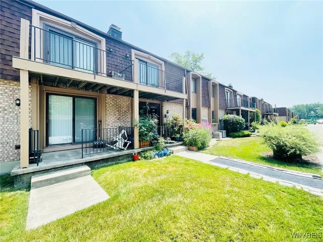 $1,495 | 110 Charter Oaks Drive, Unit 3, Amherst, NY 14228