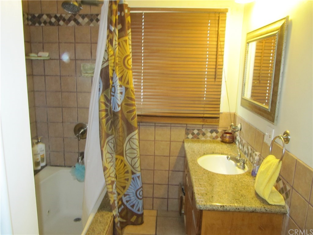 451 West Marigold Street Altadena, CA 91001 - Photo 16 of 29