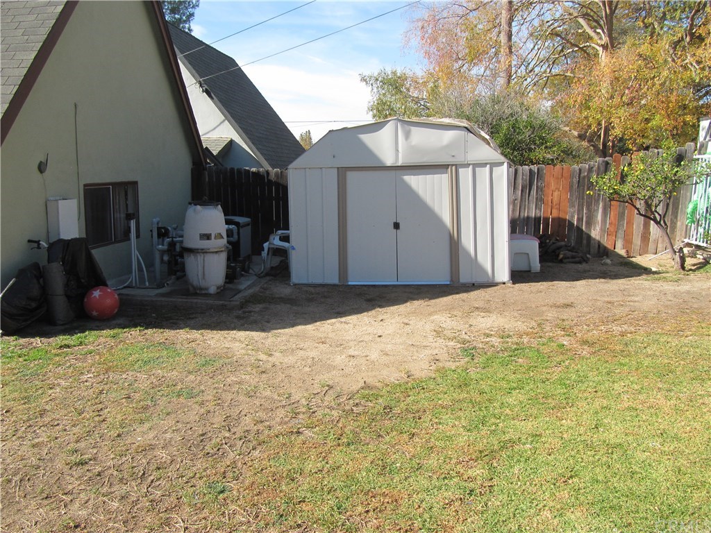 451 West Marigold Street Altadena, CA 91001 - Photo 18 of 29