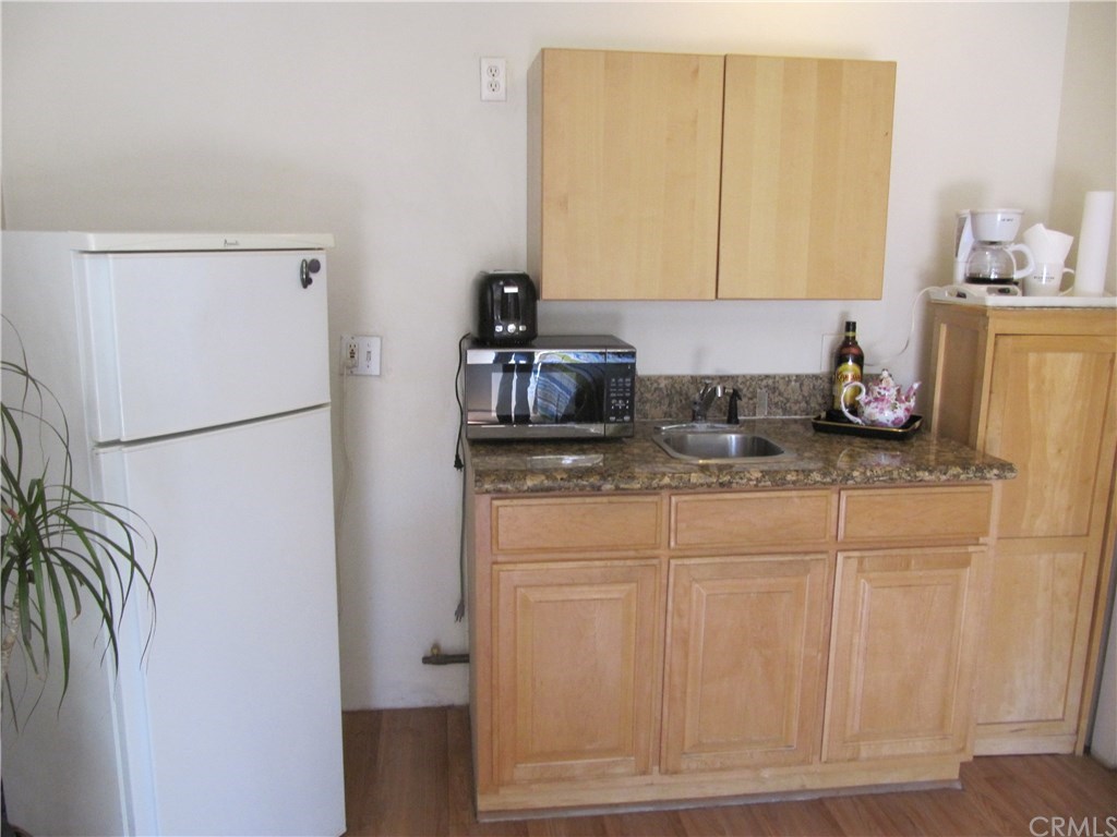 451 West Marigold Street Altadena, CA 91001 - Photo 25 of 29