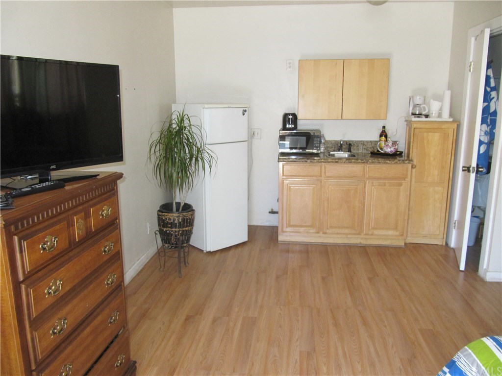 451 West Marigold Street Altadena, CA 91001 - Photo 26 of 29