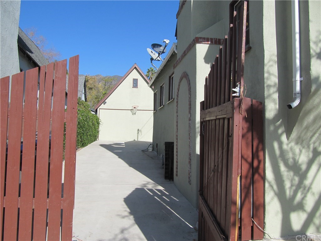 451 West Marigold Street Altadena, CA 91001 - Photo 29 of 29