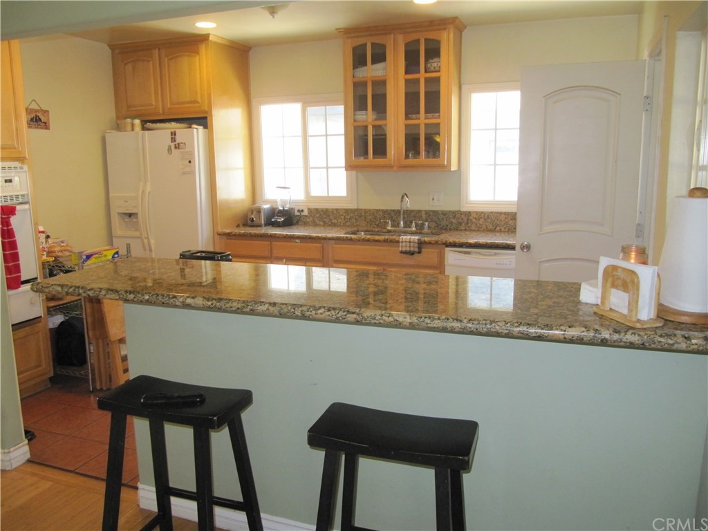 451 West Marigold Street Altadena, CA 91001 - Photo 10 of 29