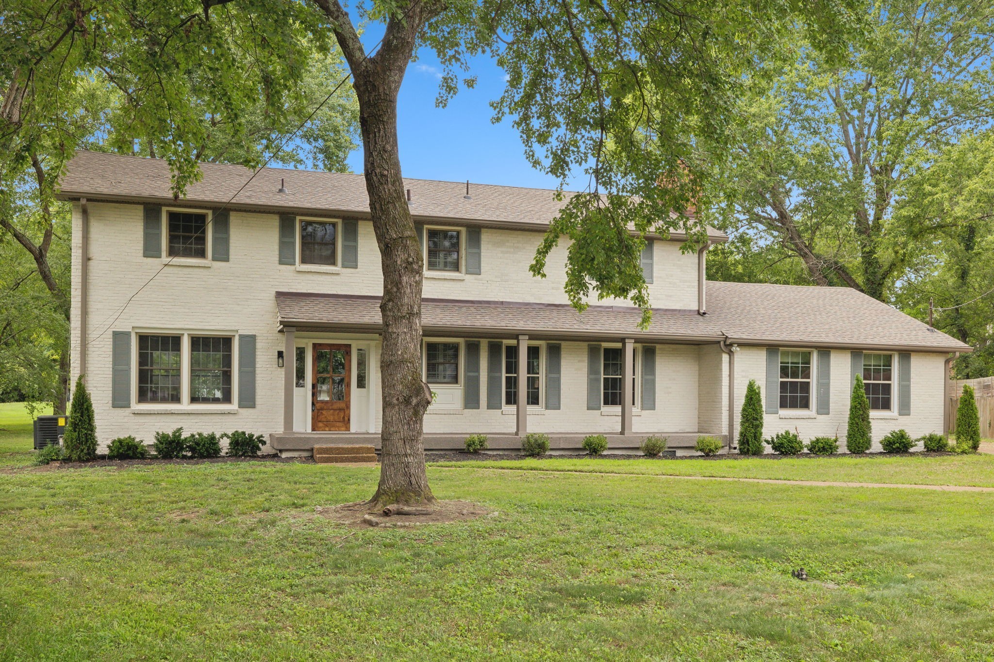 103 Harding Rd Court Nashville, TN 37205 - Photo 1 of 41 Gallery Image 1