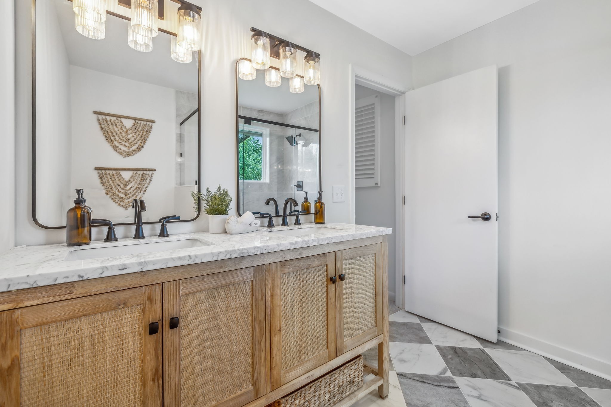 103 Harding Rd Court Nashville, TN 37205 - Photo 6 of 41 Gallery Image 6