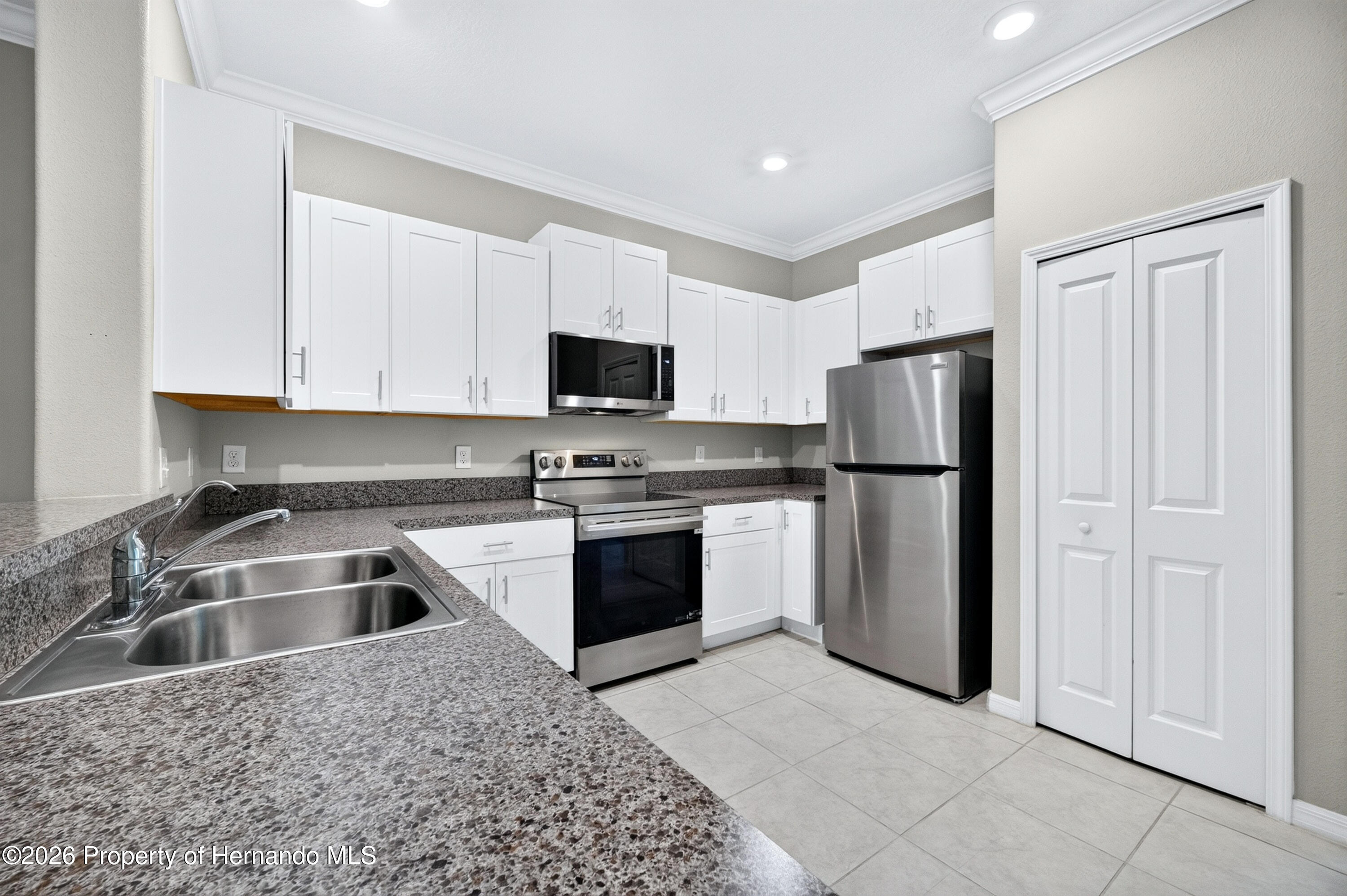 11855 Dumaine Valley Road Riverview, FL 33579 - Photo 13 of 41