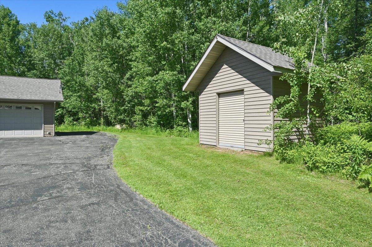 5015 Martin Road Duluth, MN 55803 - Photo 9 of 15
