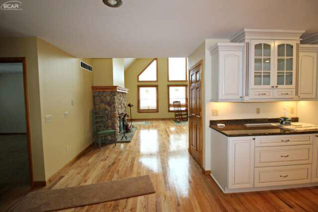 8680 South Durand Road Durand, MI 48429 - Photo 8 of 32 20459611-7.JPG