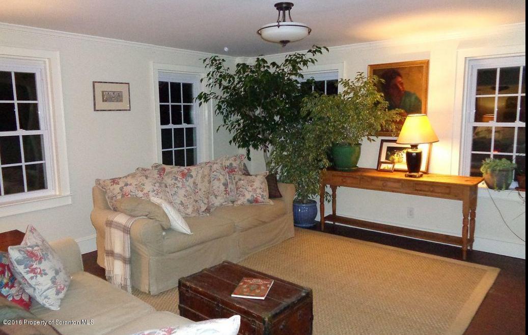 401 Craig Road Dalton, PA 18414 - Photo 4 of 7 Gallery Image 4