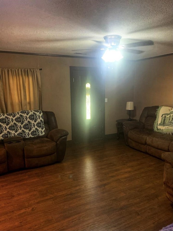 1008 Cobb Road Waynesboro, TN 38485 - Photo 8 of 14 Gallery Image 8