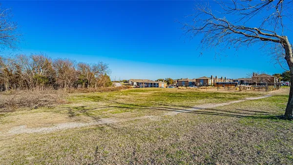 $550,000 | 1725 South Las Vegas Trail, White Settlement, TX 76108