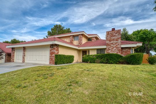 243 West Cobblestone Lane Ridgecrest, CA 93555 - Photo 17 of 21