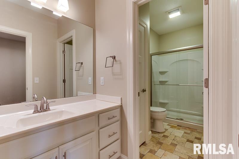 3247 Westminster Road Bettendorf, IA 52722 - Photo 22 of 24 Gallery Image 22