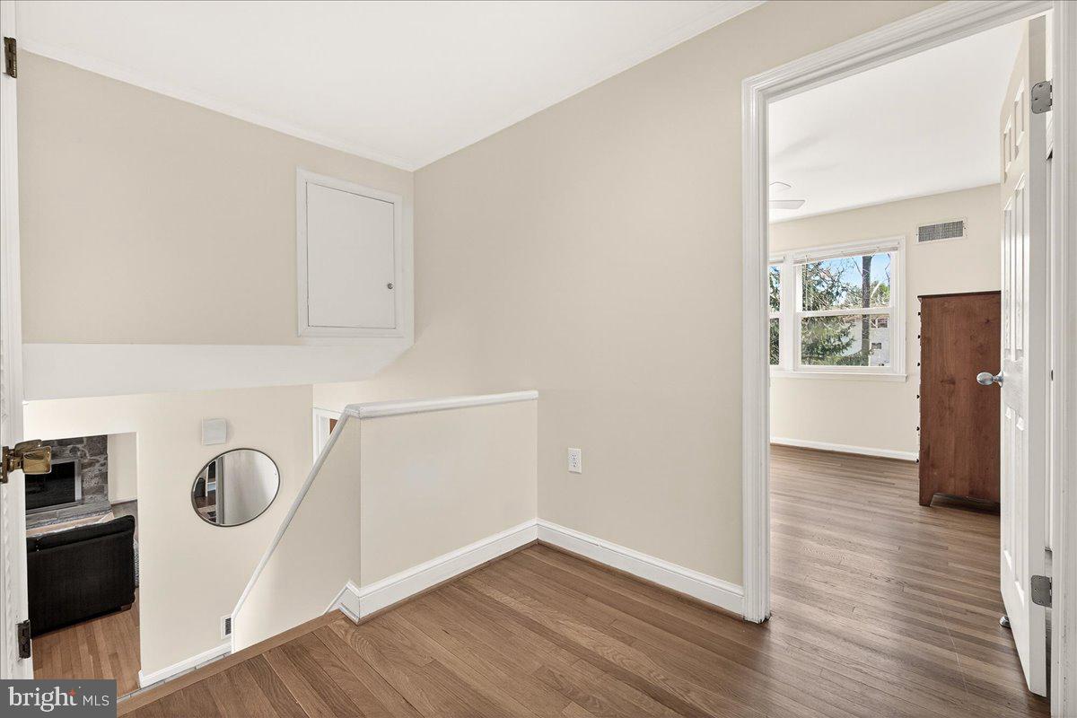 19005 Plummer Drive Germantown, MD 20876 - Photo 21 of 57